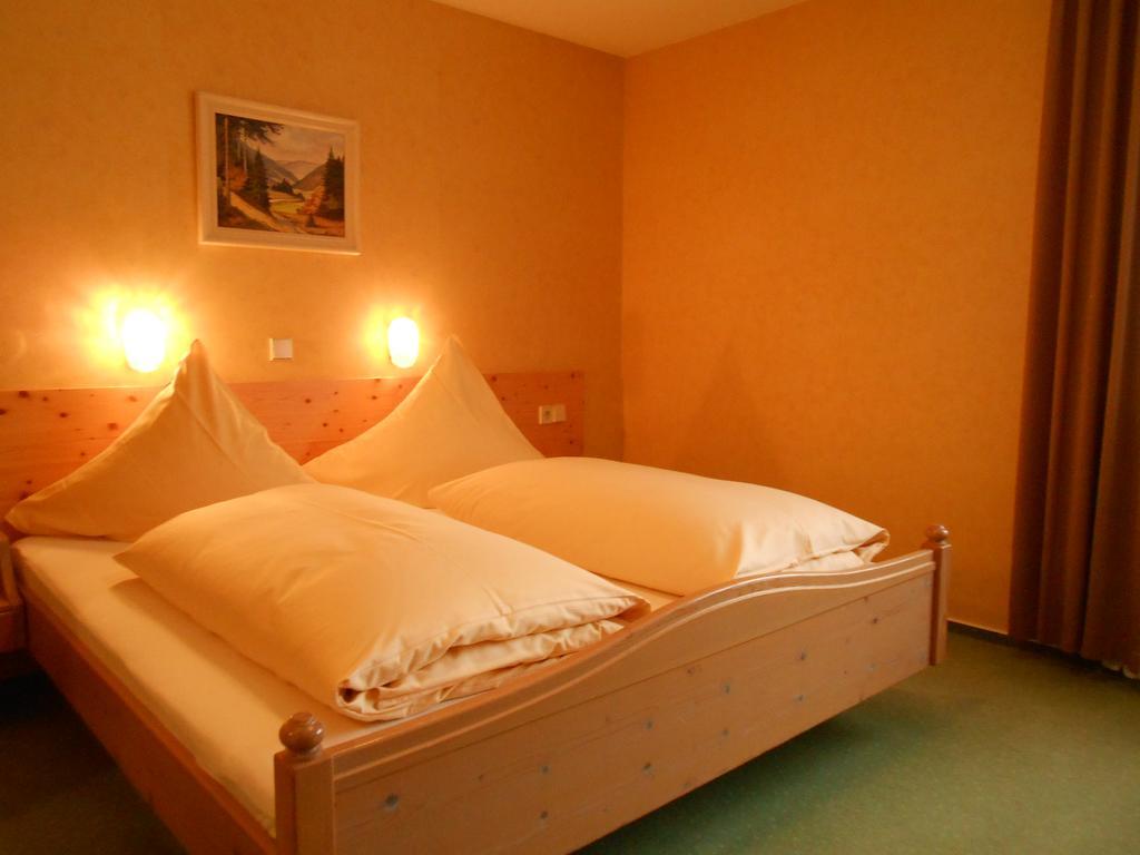 Hotel Landgasthof Schützen Tengen Zimmer foto